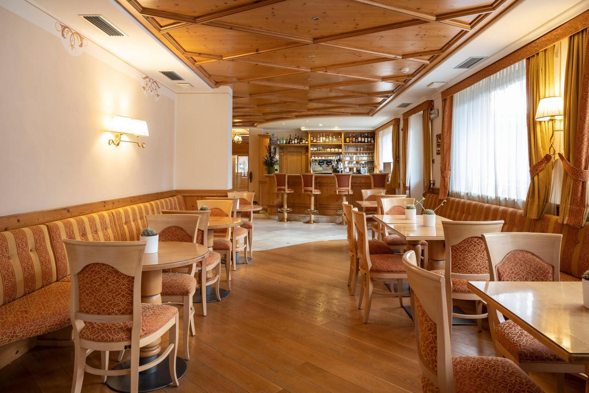 Beverly Alps Hotel & Spa ピンツォーロ エクステリア 写真