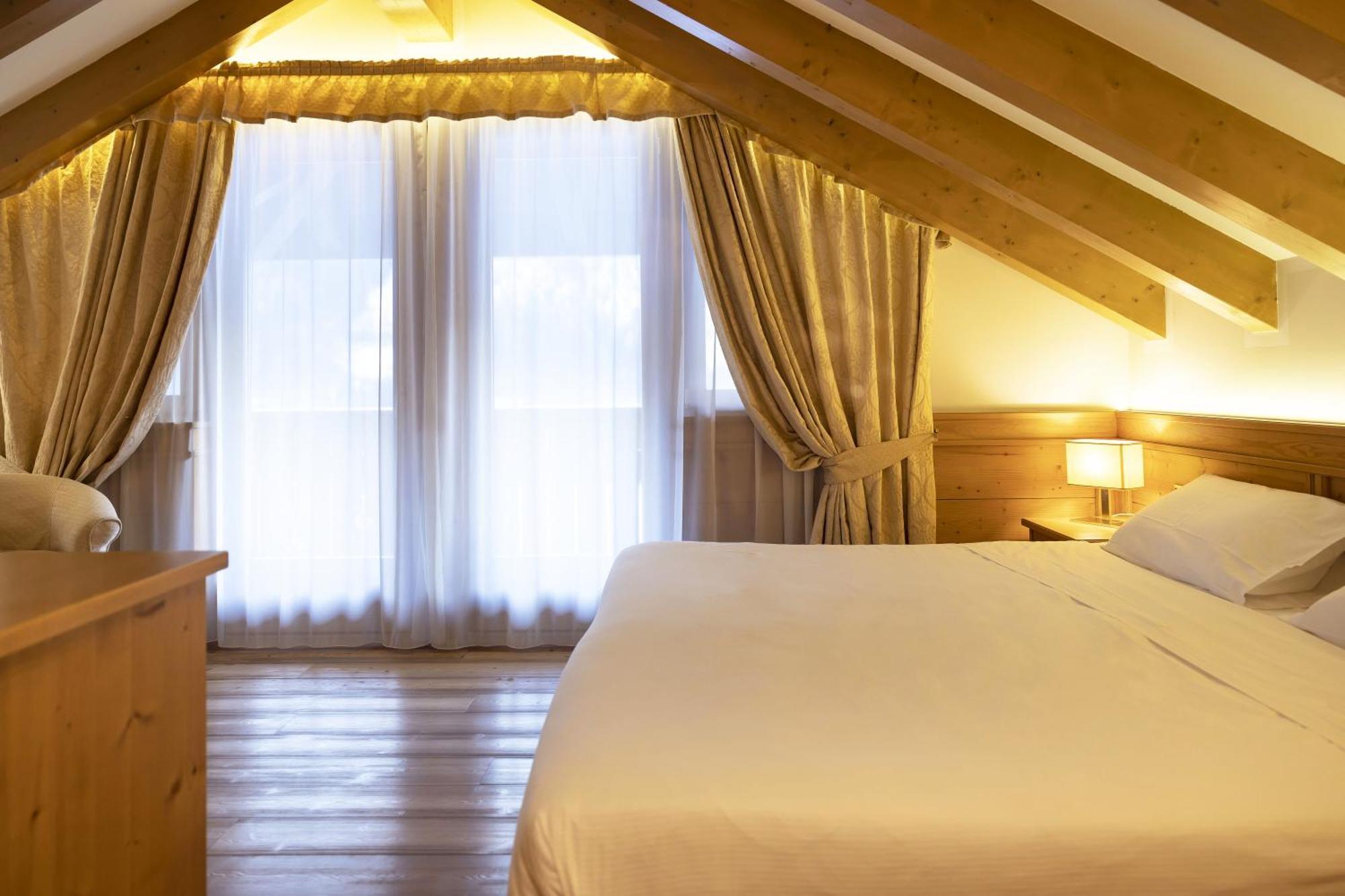 Beverly Alps Hotel & Spa ピンツォーロ 部屋 写真