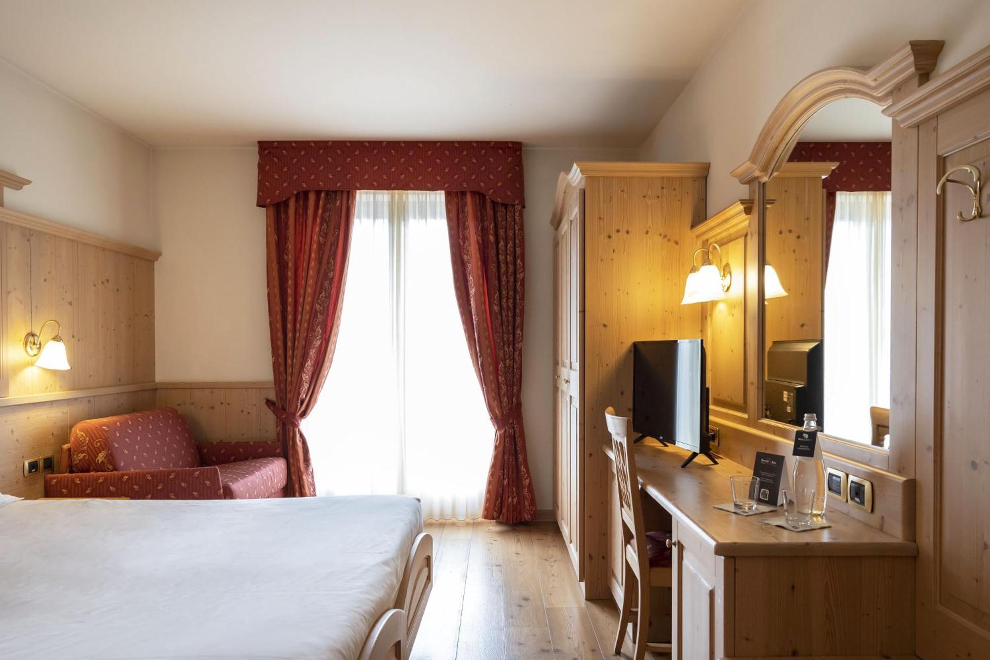 Beverly Alps Hotel & Spa ピンツォーロ 部屋 写真